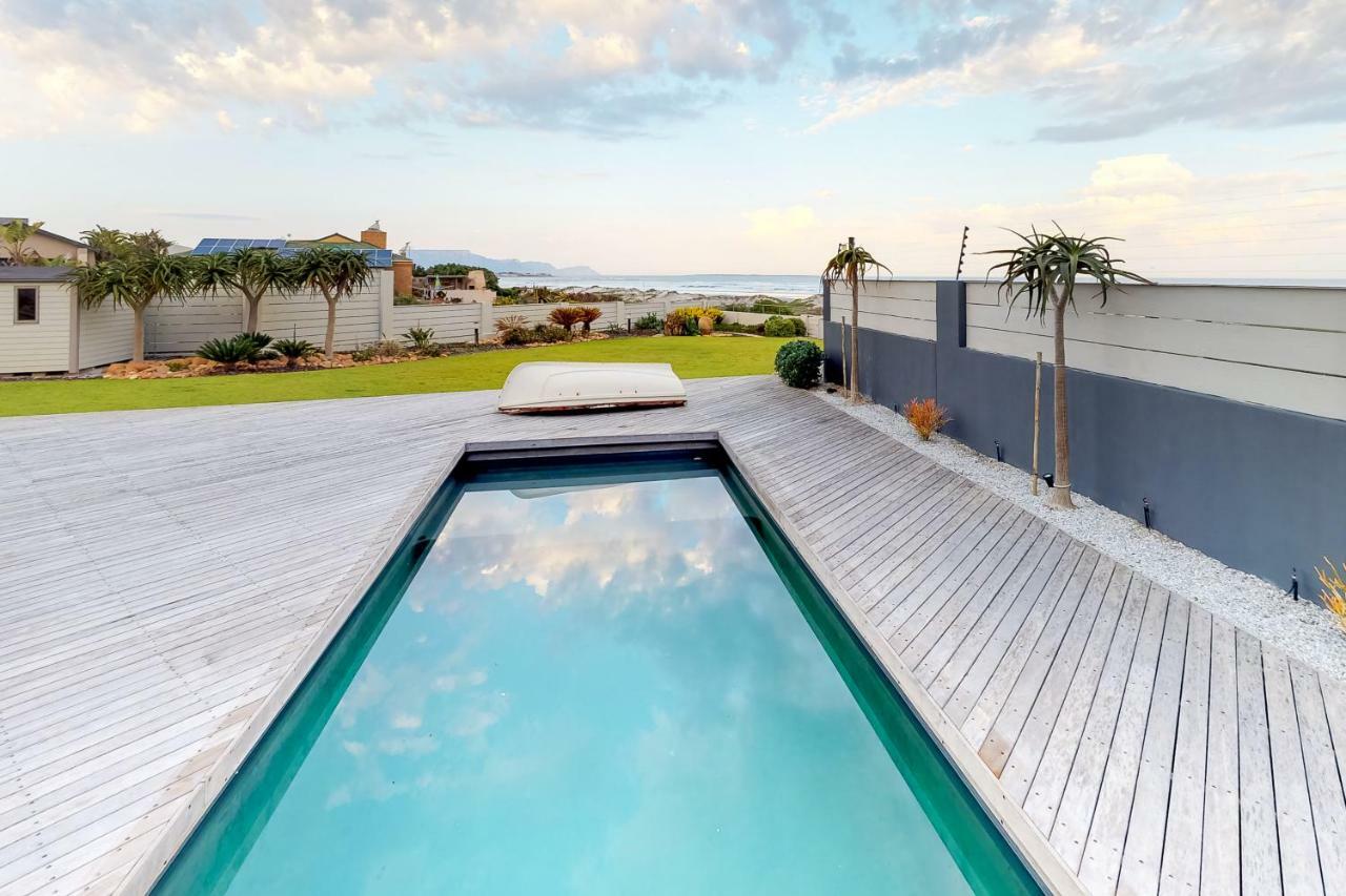 Executive Beach Beauty Villa Cape Town Exterior photo